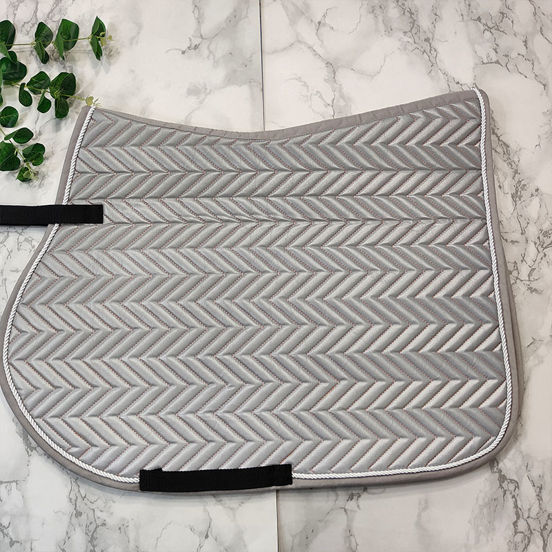Custom LOGO Reflective Silver Horse Equestrian Saddle Pads Horsing Equipment